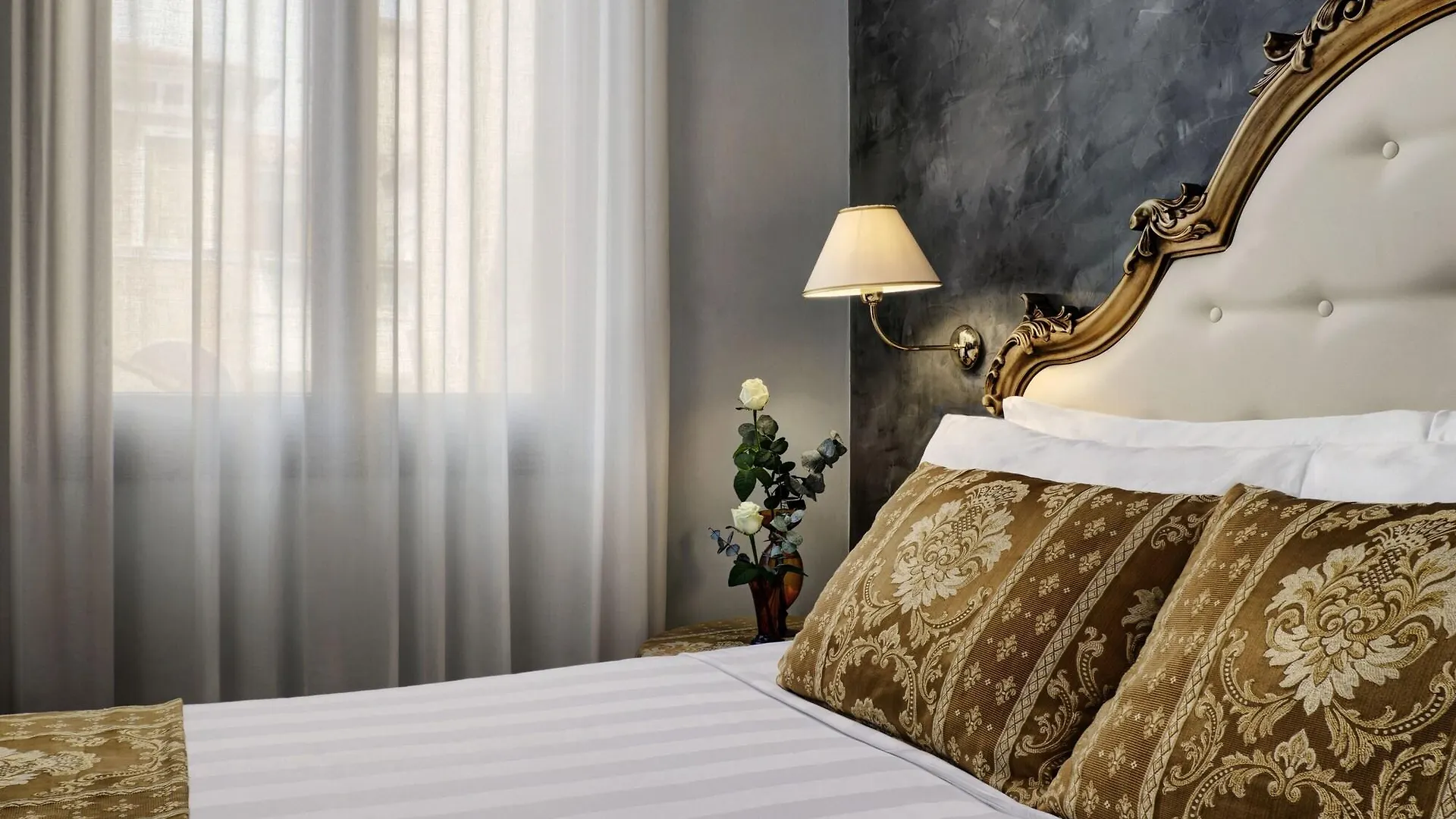 Hotel Pausania Velence