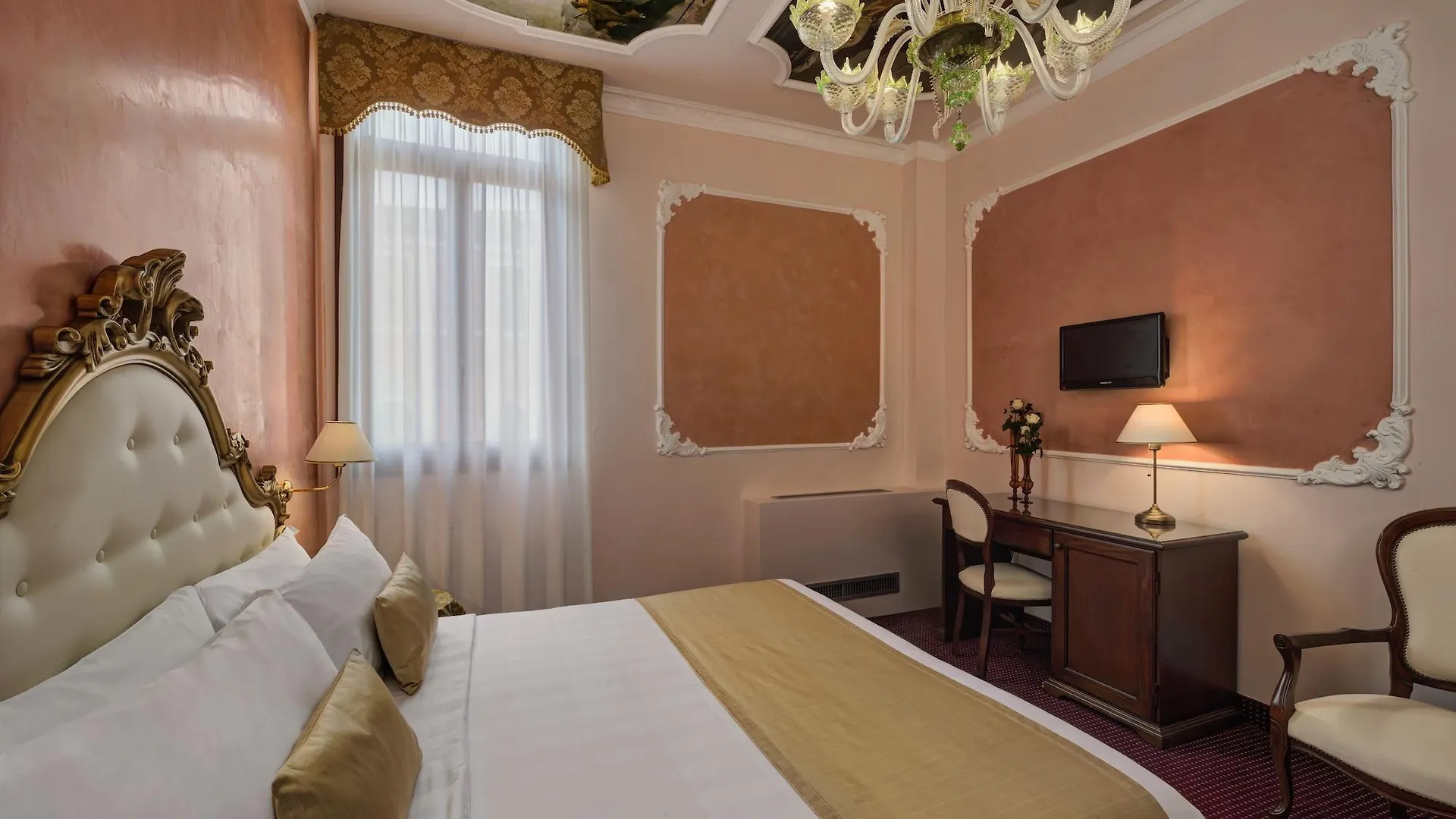 Hotel Pausania Velence