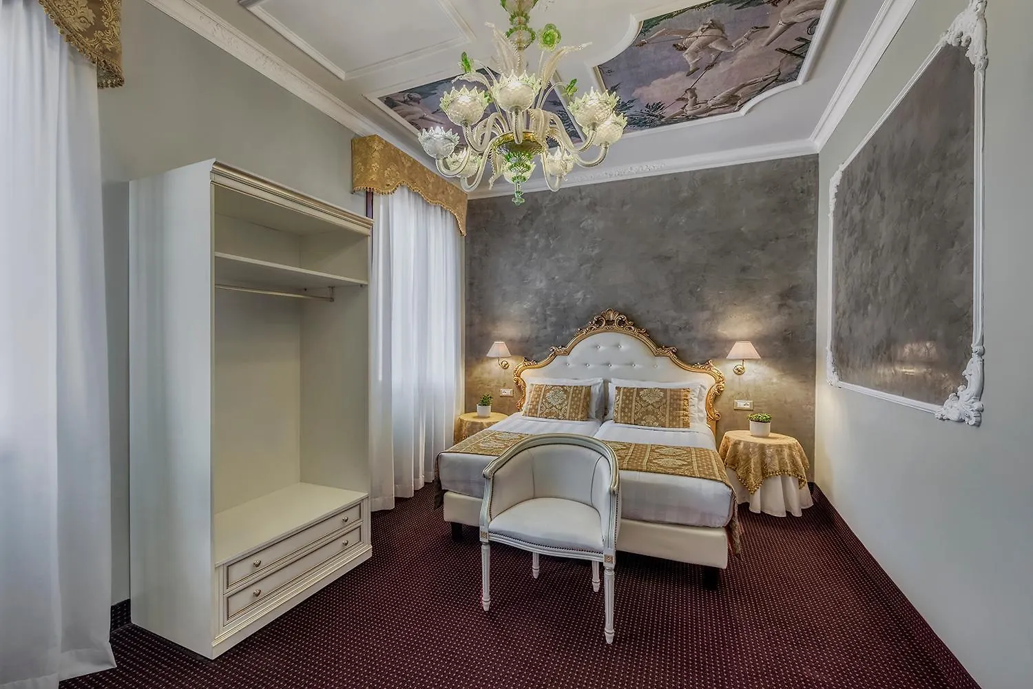 Hotel Pausania Velence