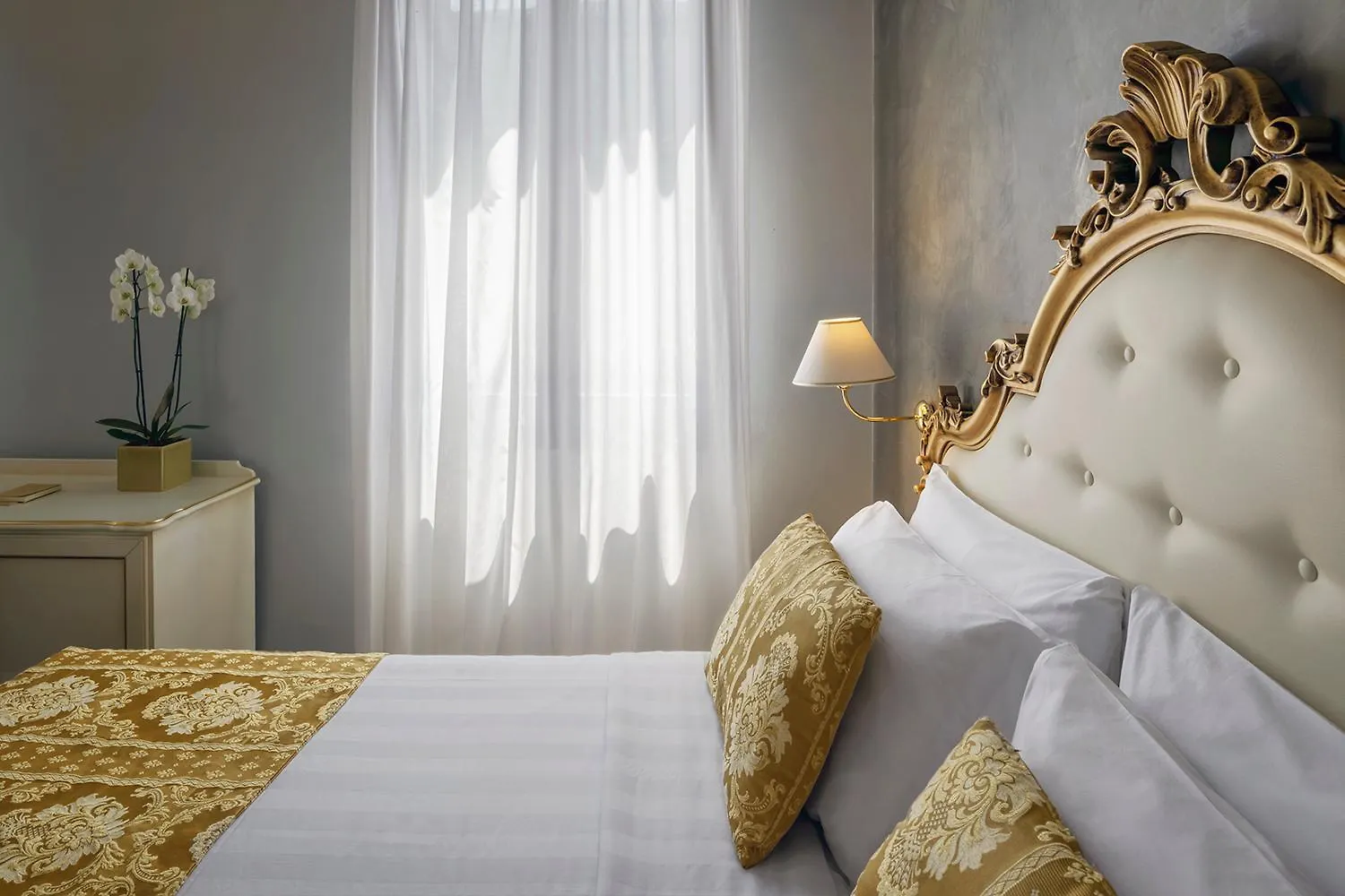 Hotel Pausania Velence