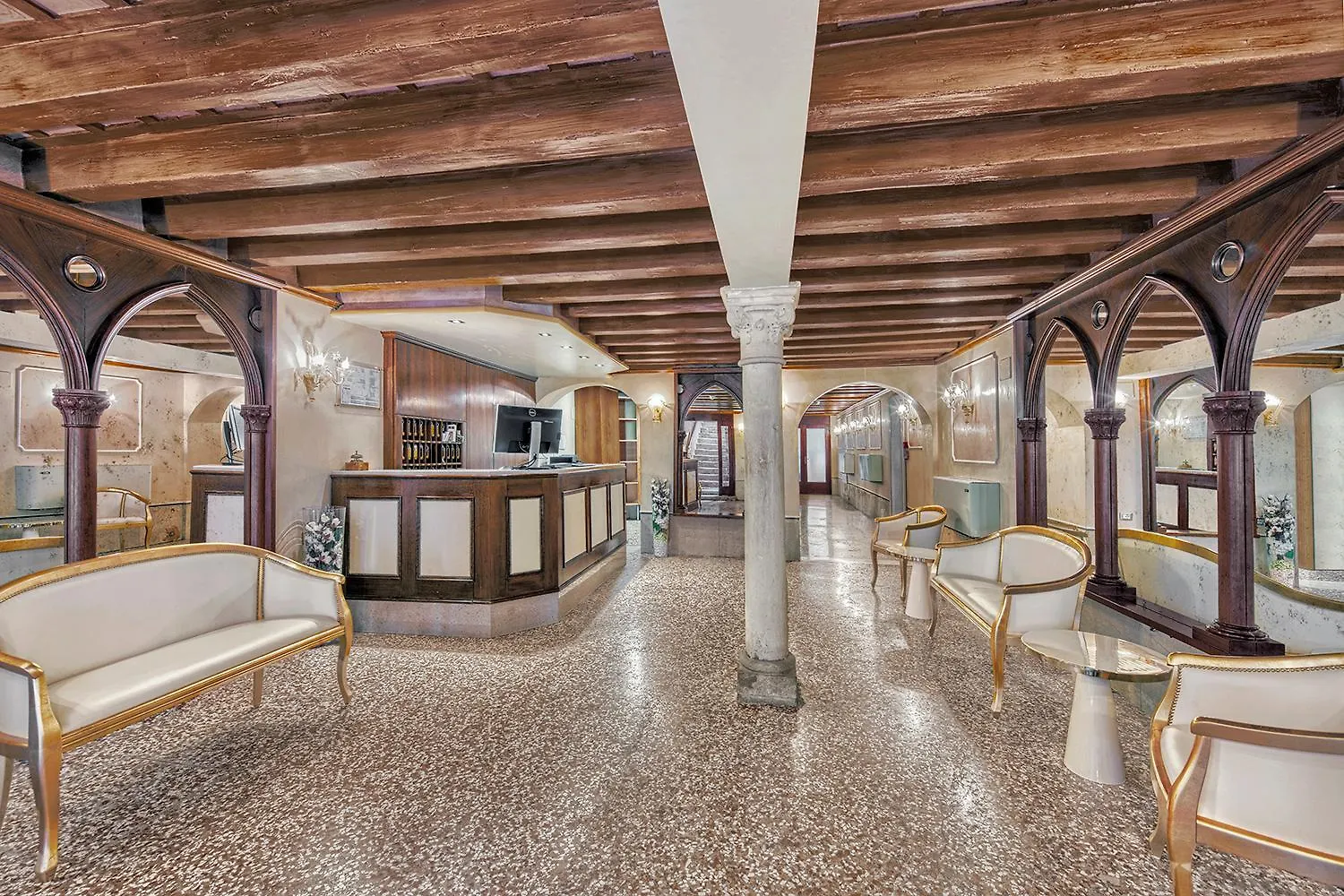 Hotel Pausania Velence