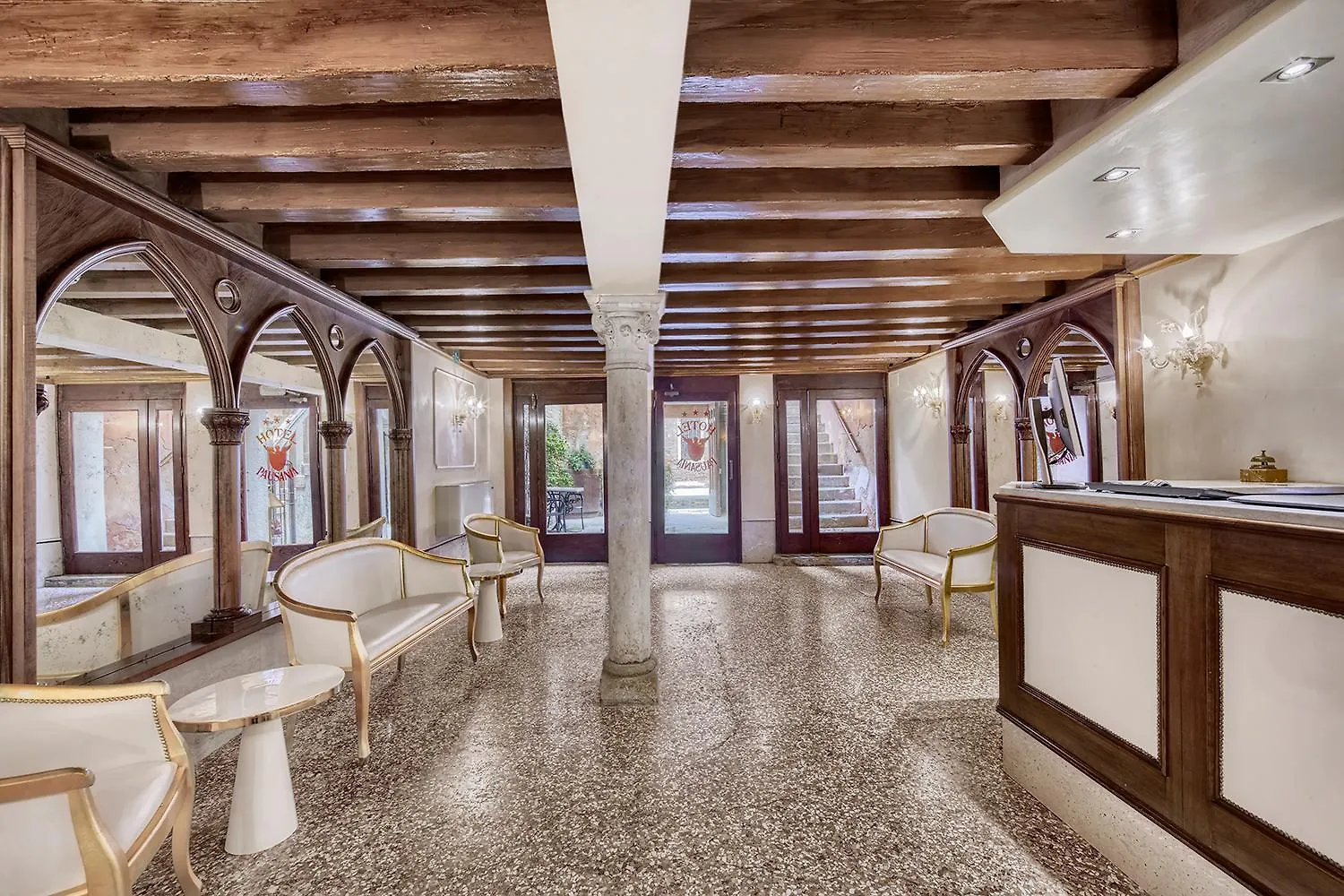***  Hotel Pausania Velence Olaszország