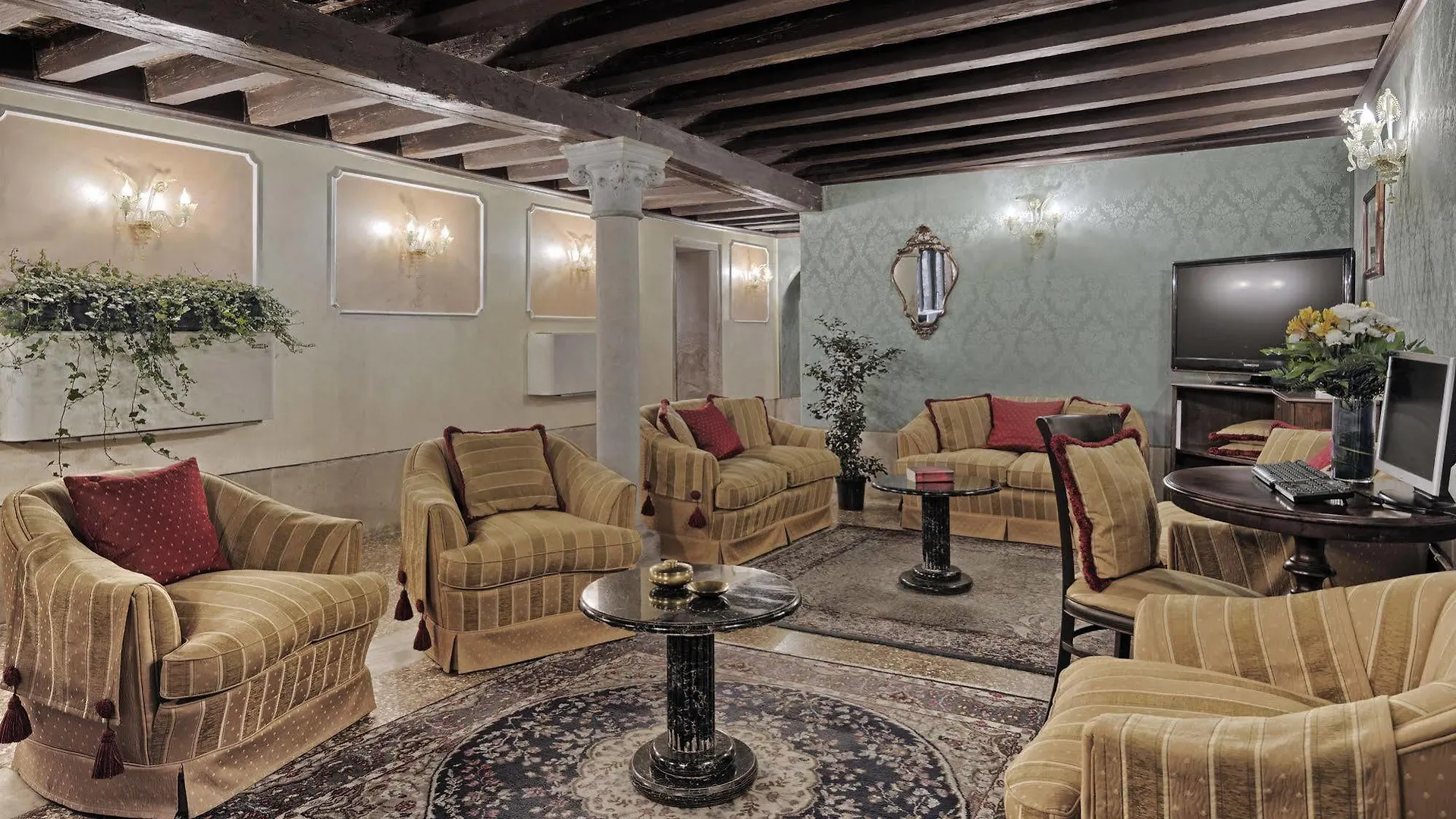 Hotel Pausania Velence Olaszország